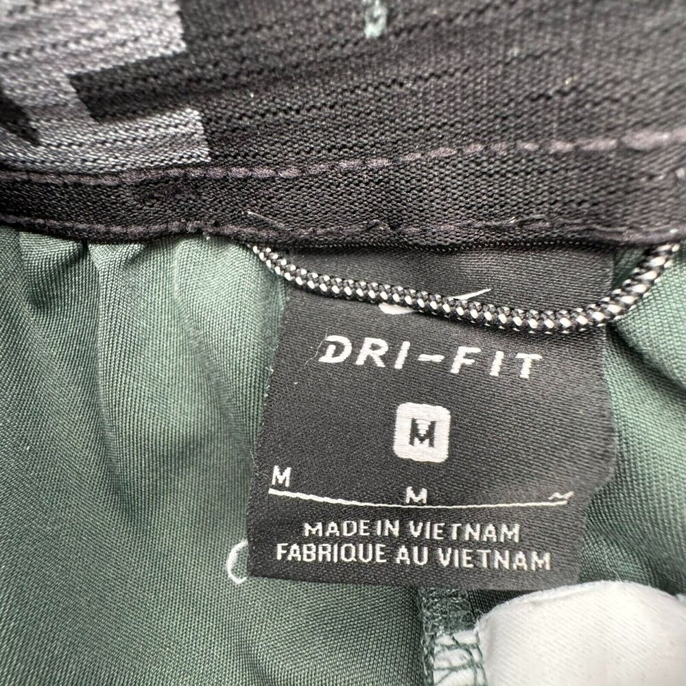 NIKE |‎ Youth Medium Dri-Fit Green Yellow Logo Training Running Shorts Pockets - Picture 3 of 7